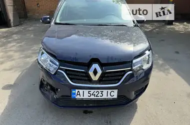 Renault Sandero 2019 - пробіг 40 тис. км