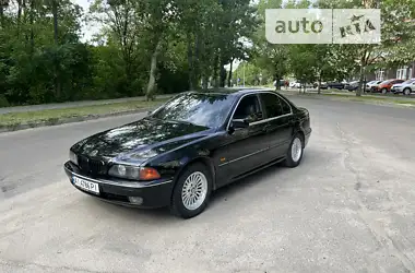 BMW 5 Series 1996 - пробег 300 тыс. км