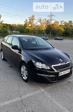 Peugeot 308 2015 - пробіг 242 тис. км