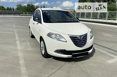 Lancia Ypsilon 2013 - пробіг 88 тис. км