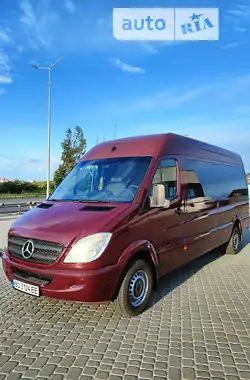 Mercedes-Benz Sprinter 2010 - пробіг 689 тис. км