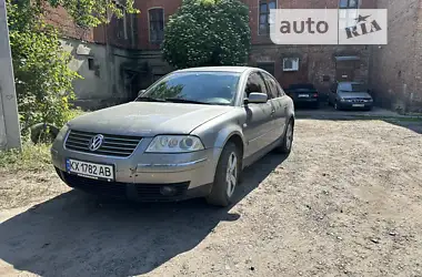 Volkswagen Passat 2002 - пробег 250 тыс. км