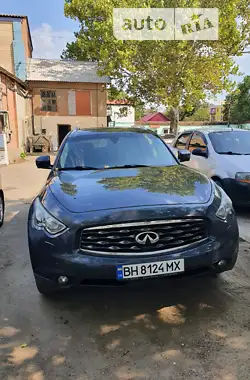 Infiniti FX 37 2010 - пробег 135 тыс. км