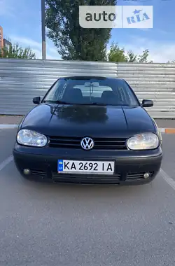 Volkswagen Golf 2002 - пробіг 223 тис. км