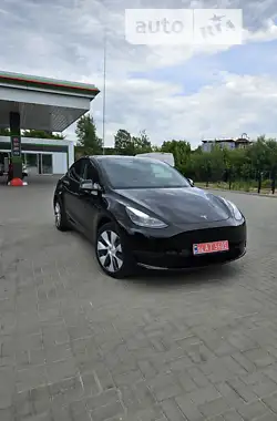 Tesla Model Y 2023 - пробег 3 тыс. км