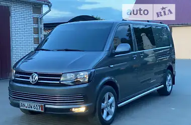 Volkswagen Transporter 2017 - пробіг 180 тис. км