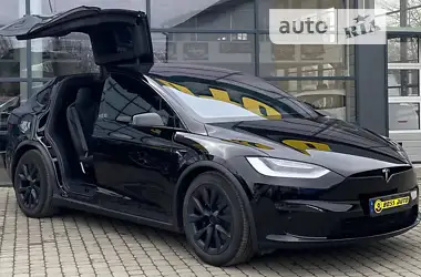 Tesla Model X 2022 - пробіг 16 тис. км