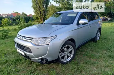 Mitsubishi Outlander 2013 - пробіг 185 тис. км