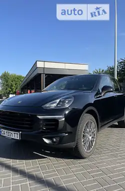 Porsche Cayenne 2017 - пробег 91 тыс. км