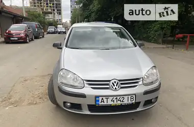 Volkswagen Golf 2008 - пробіг 220 тис. км