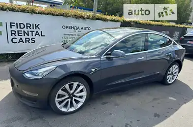 Tesla Model 3 2020 - пробіг 73 тис. км
