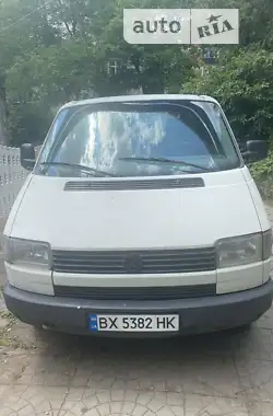 Volkswagen Transporter 1993 - пробіг 450 тис. км