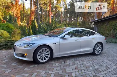 Tesla Model S 2018 - пробіг 39 тис. км