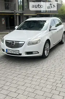 Opel Insignia 2013 - пробіг 240 тис. км