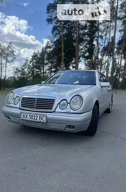 Mercedes-Benz E-Class 1999 - пробег 495 тыс. км