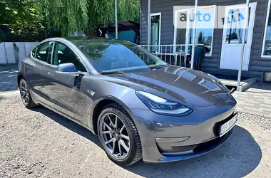 Tesla Model 3 2019 - пробег 81 тыс. км