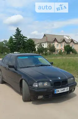 BMW 3 Series 1995 - пробег 300 тыс. км