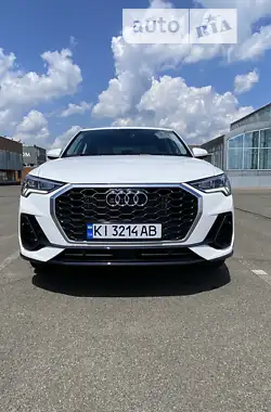 Audi Q3 2022 - пробіг 14 тис. км