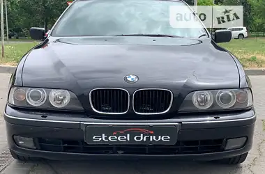 BMW 5 Series 1999 - пробіг 523 тис. км