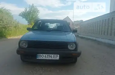 Volkswagen Golf 1990 - пробег 266 тыс. км