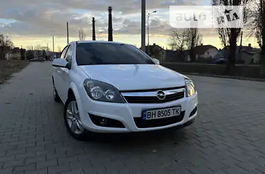 Opel Astra 2013 - пробіг 88 тис. км
