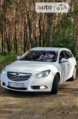 Opel Insignia 2011 - пробіг 282 тис. км