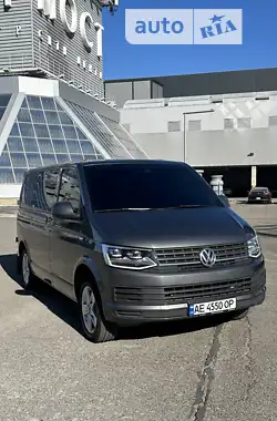 Volkswagen Transporter 2015 - пробіг 232 тис. км