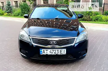 Kia Ceed 2009 - пробіг 177 тис. км