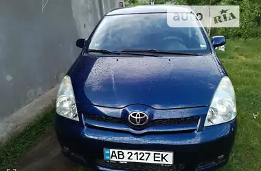 Toyota Corolla Verso 2005 - пробіг 260 тис. км