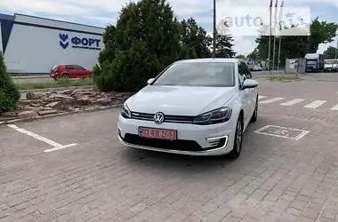 Volkswagen e-Golf 2020 - пробег 67 тыс. км
