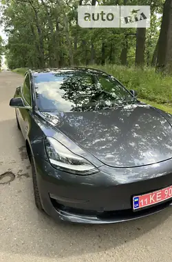 Tesla Model 3 2018 - пробіг 113 тис. км