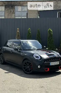 MINI Hatch 2017 - пробіг 42 тис. км