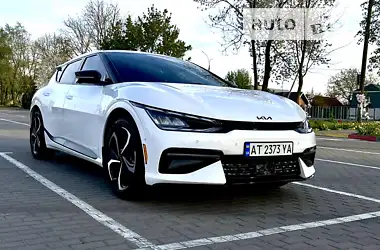 Kia EV6 2022 - пробіг 10 тис. км