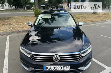 Volkswagen Passat Alltrack 2018 - пробіг 217 тис. км