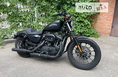 Harley-Davidson 883 Iron 2014 - пробіг 17 тис. км