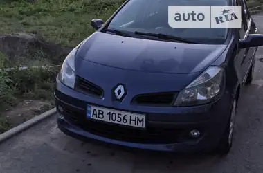 Renault Clio 2008 - пробіг 200 тис. км