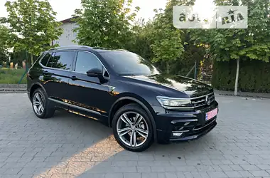 Volkswagen Tiguan Allspace 2019 - пробег 219 тыс. км