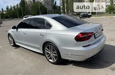 Volkswagen Passat 2017 - пробіг 180 тис. км