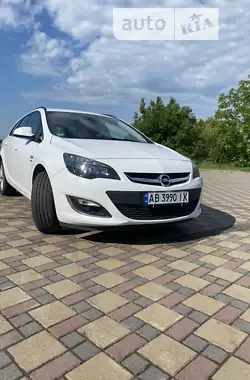 Opel Astra 2013 - пробіг 347 тис. км