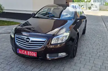 Opel Insignia 2011 - пробіг 185 тис. км