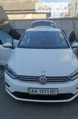 Volkswagen Golf Sportsvan 2015 - пробіг 230 тис. км