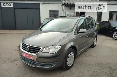 Volkswagen Touran 2007 - пробіг 205 тис. км