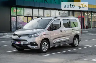 Toyota Proace City Verso 2023 - пробіг 1 тис. км