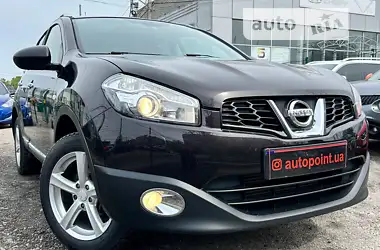 Nissan Qashqai 2010 - пробег 204 тыс. км