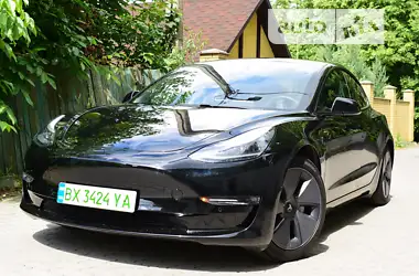 Tesla Model 3 2021 - пробіг 48 тис. км