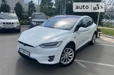 Tesla Model X 2019 - пробіг 90 тис. км