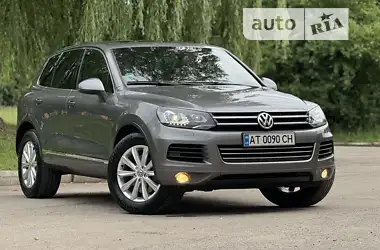 Volkswagen Touareg 2011 - пробег 321 тыс. км