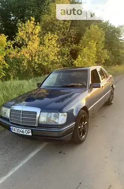 Mercedes-Benz E-Class 1991 - пробег 350 тыс. км