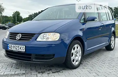 Volkswagen Touran 2003 - пробіг 197 тис. км