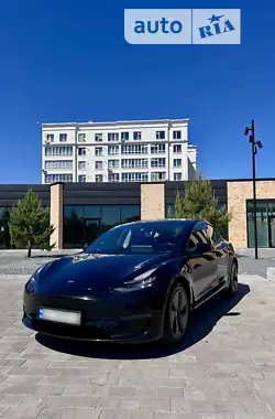 Tesla Model 3 2019 - пробіг 104 тис. км